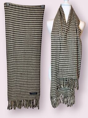 Houndstooth Cashmere Scarf Made in Scotland Cream & Brown